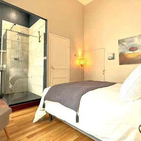 L'illustre-elegant Hypercentre-balcon